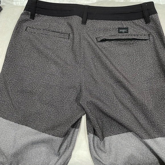 O’Neill shorts men’s medium grey and black - Picture 2 of 5